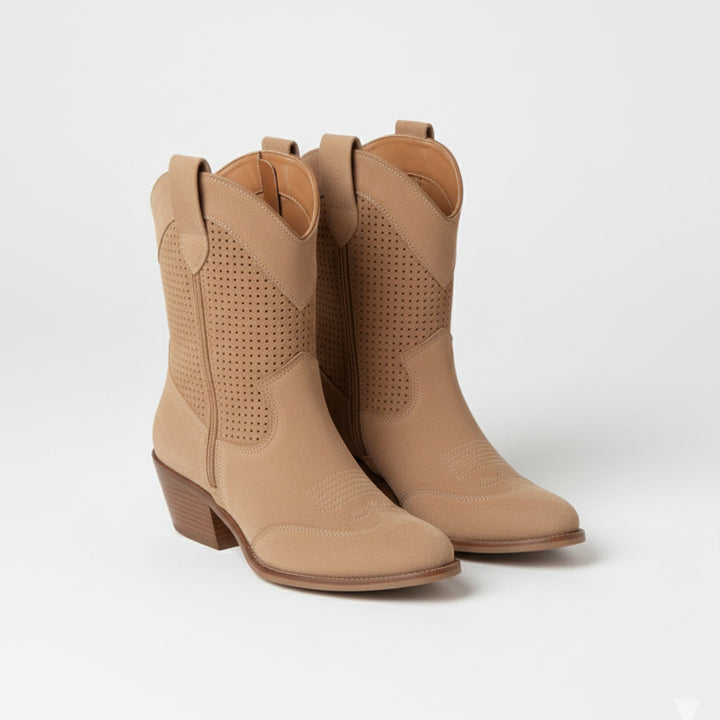 Women’s Lace-Up Ankle Boots – Block Heel & Trendy Design