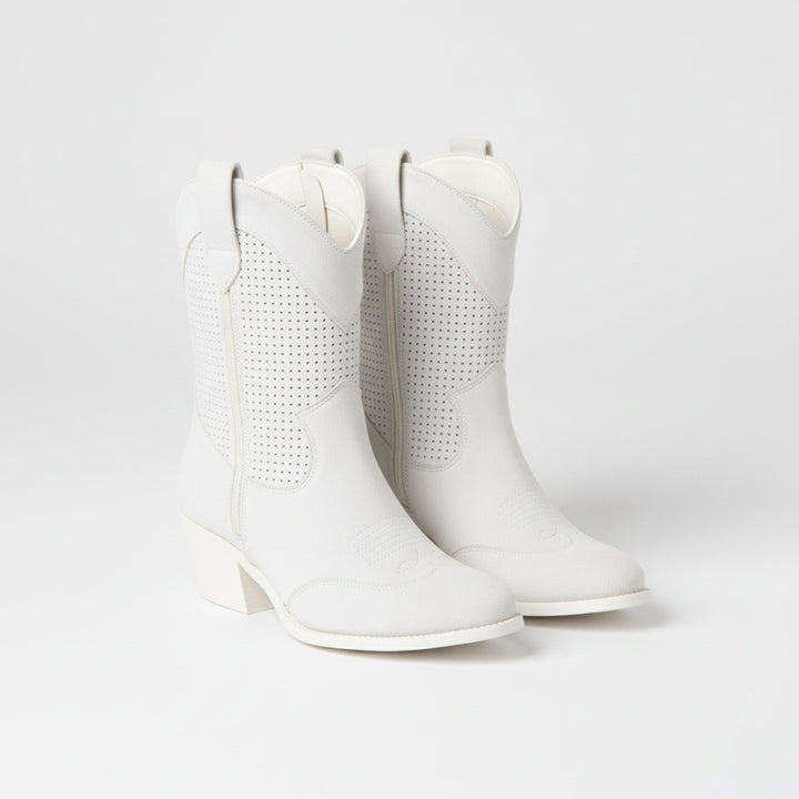 Women’s Lace-Up Ankle Boots – Block Heel & Trendy Design
